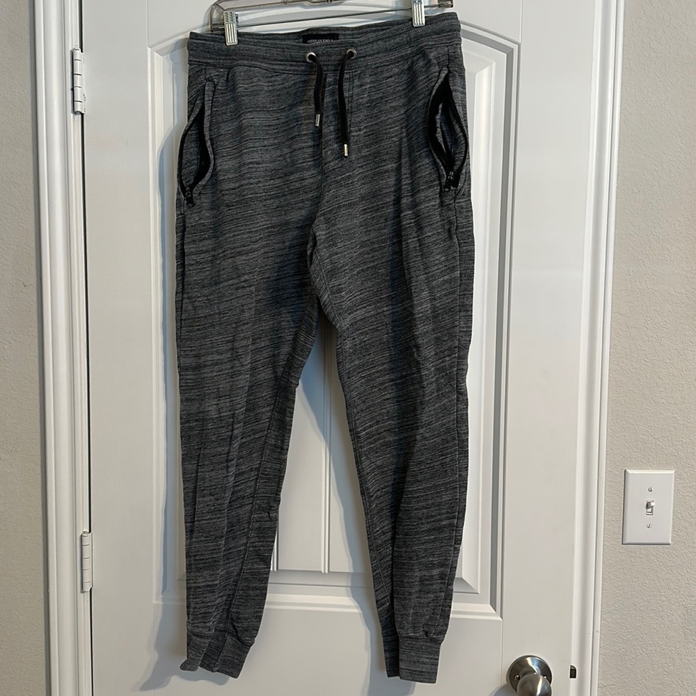 American Eagle Joggers